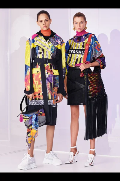 Look 25
